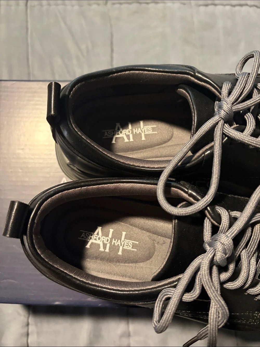 Men's Black Leather Derby Shoes with Gray Laces